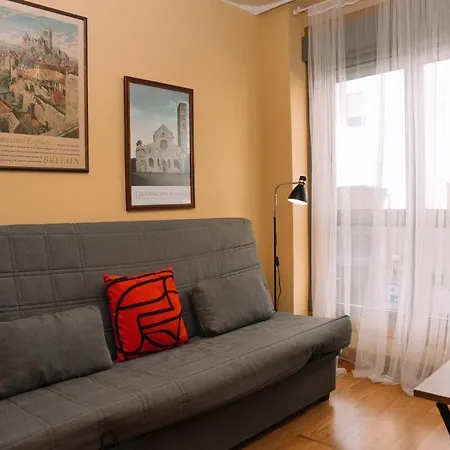 Cómodo Luminoso Y Céntrico By Vigo