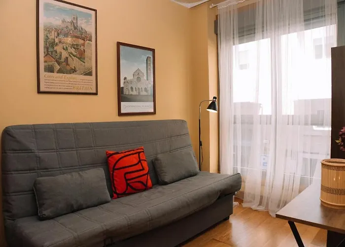 Comodo Luminoso Y Centrico By Vigo